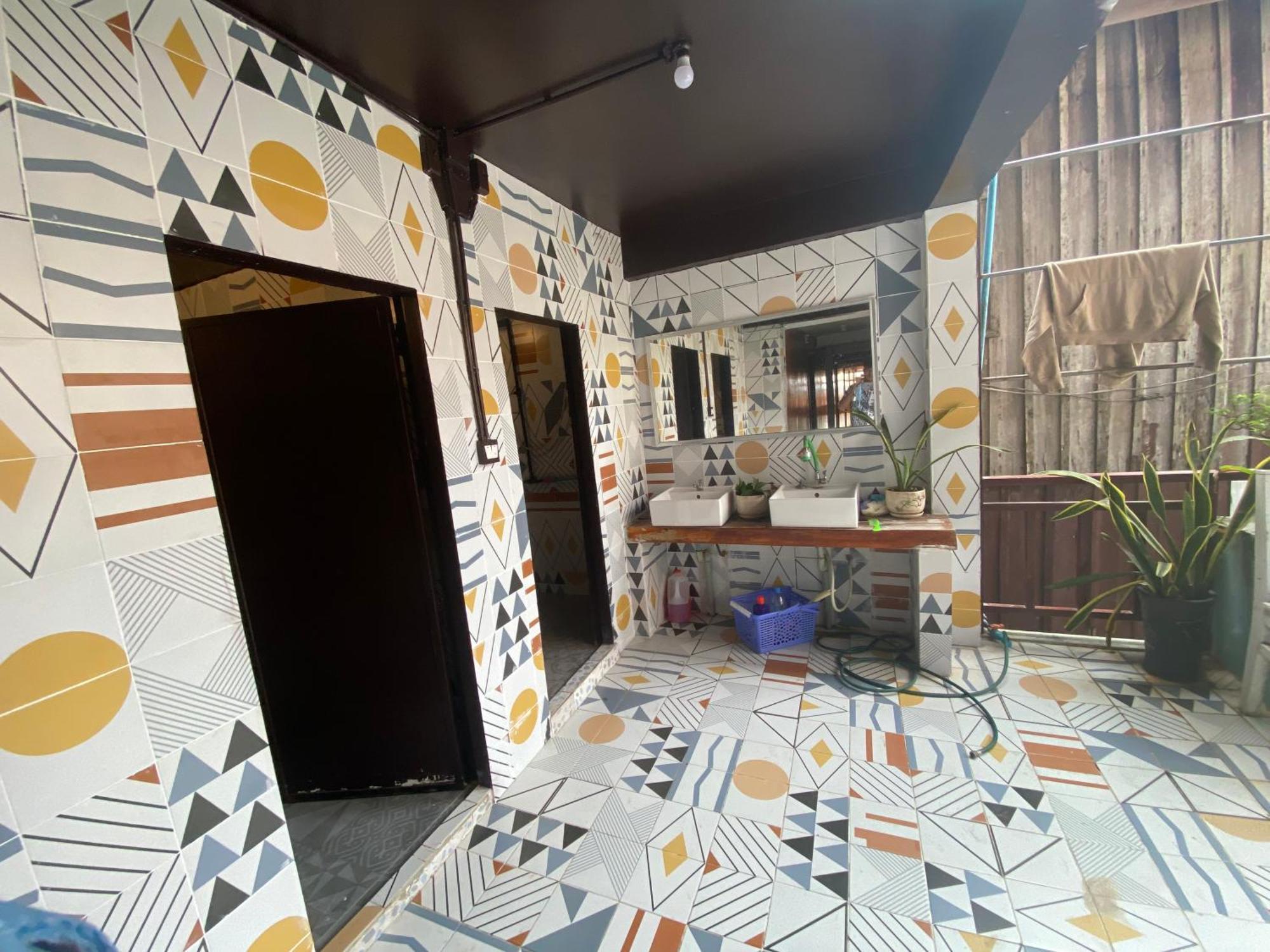 White Rose Guest house